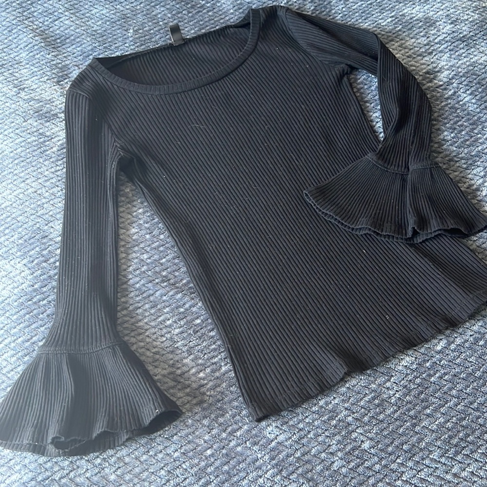 Black ribber top with flared cuffs